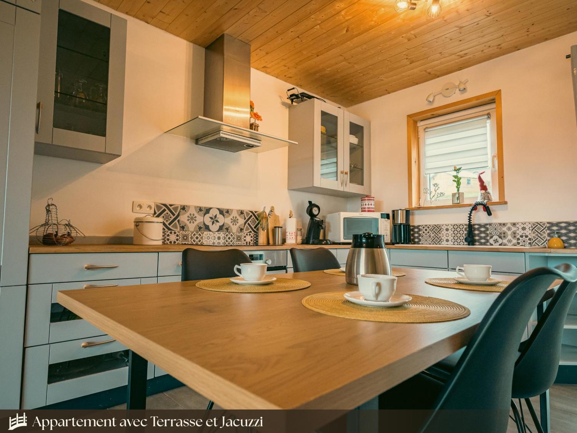 Les Appartements Du Pont Alsort Froid-Chapelle Zewnętrze zdjęcie